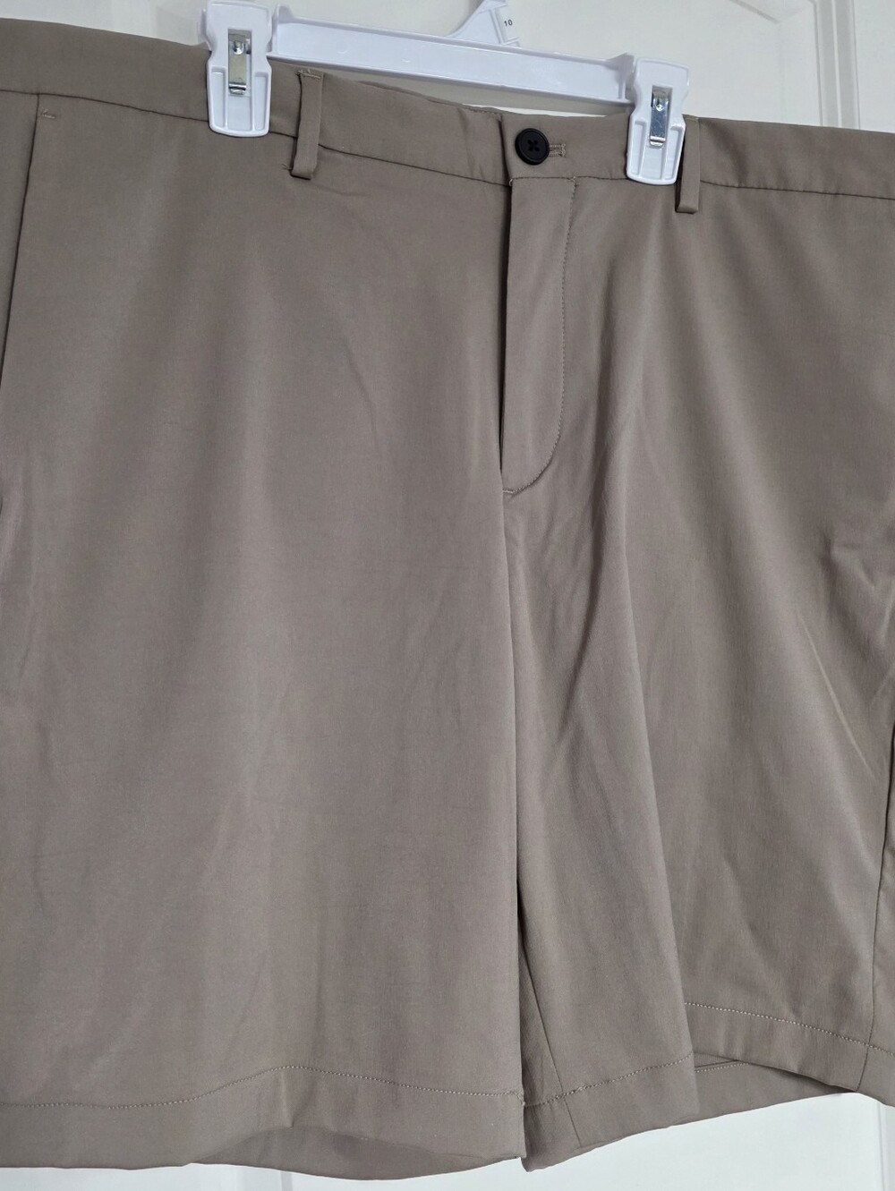 Theory Men's Classic Tan Chino Shorts